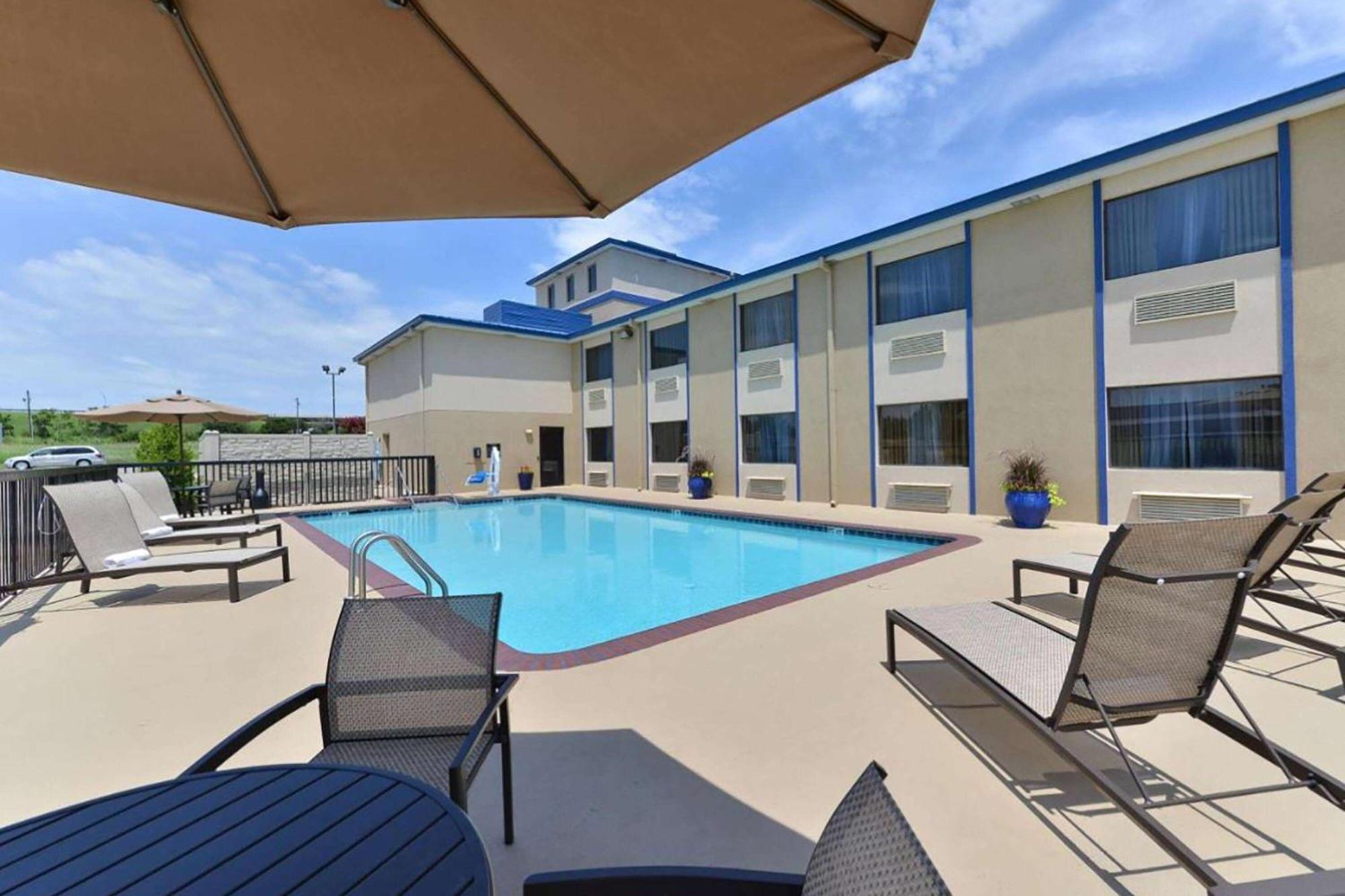Baymont By Wyndham Ardmore I-35 Zewnętrze zdjęcie
