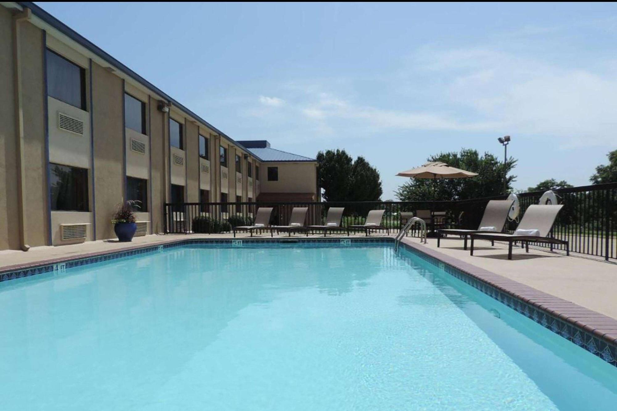 Baymont By Wyndham Ardmore I-35 Zewnętrze zdjęcie